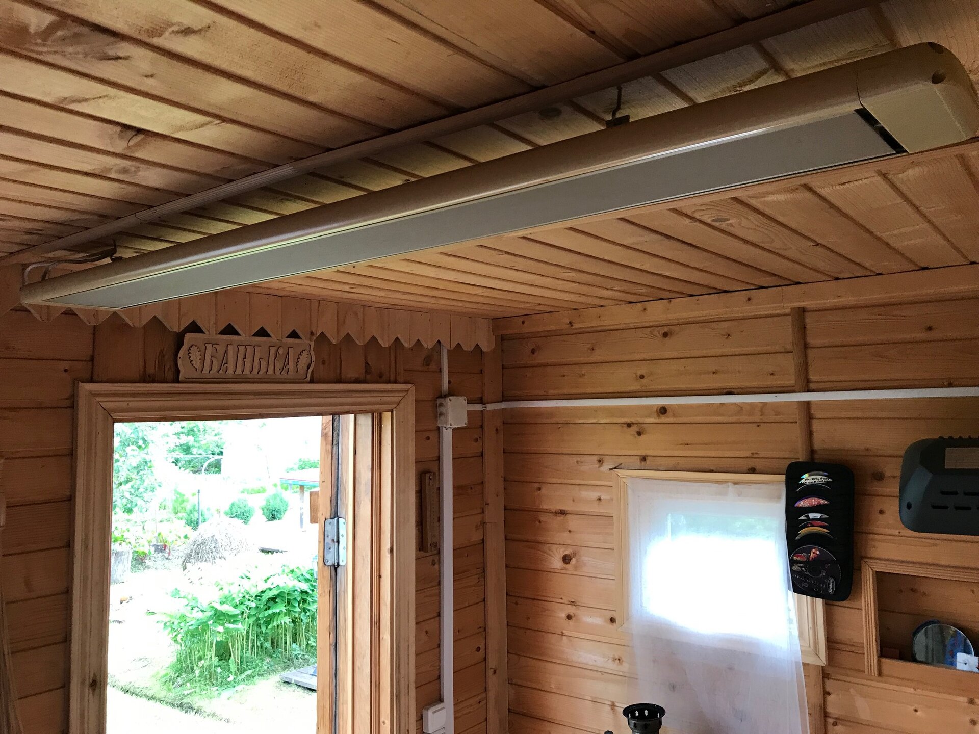 Теплый потолок в деревянном доме: Утепление потолка в частном доме с .