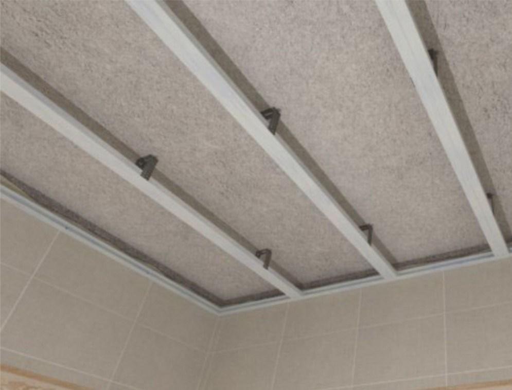 Если вы хотите быстро преобразить потолок, тогда для этой цели хорошо подойдут практичные панели из пенопласта