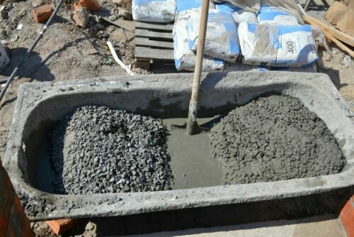 Приготовление бетона вручную