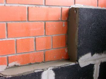 Проще всего блоки пеностекла использовать для утепления стен